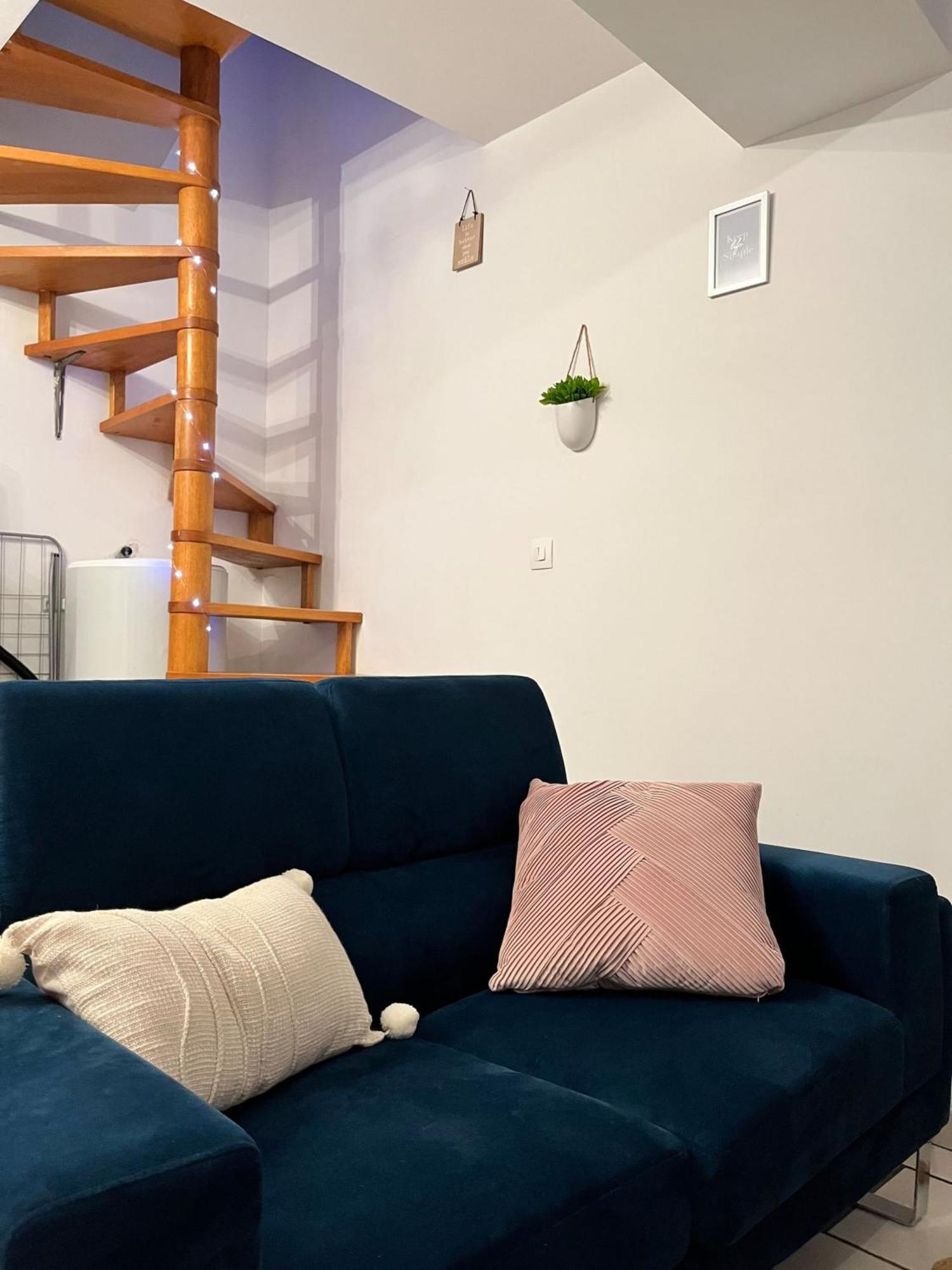Duplex Charmant Au Coeur De Levroux المظهر الخارجي الصورة